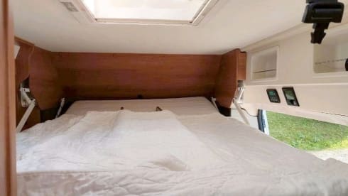 Dreamer – Dreamer Rapido Family Van Select 250