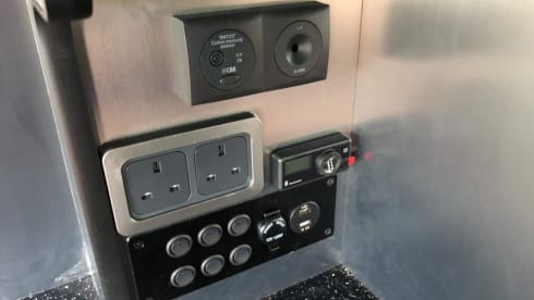 Galli 2.0 – 4 berth Ford Camper with Skyline Roof