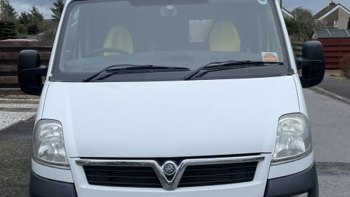 Movano – 2 berth Vauxhall Movano campervan with many extras!