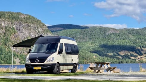 5. La vie en van avec style | Camping-car tout équipé et autonome