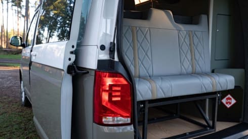 Bertie – 4 berth Volkswagen campervan from 2021
