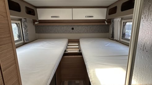Weinsberg Caracore 700 meg – Weinsberg Caracore 700 meg 180pk automaat uit 2024