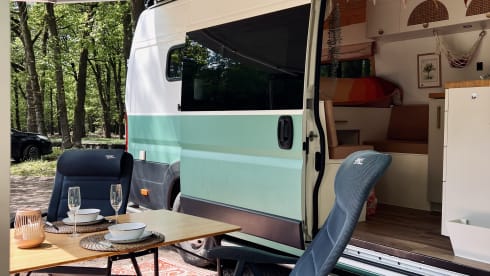 Puck de camperbus  – 2-seater Peugeot bus from 2019