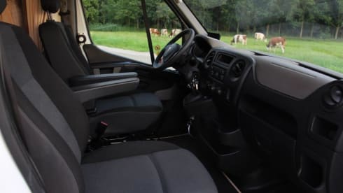 Very spacious and cozy 7-person family camper with air conditioning
