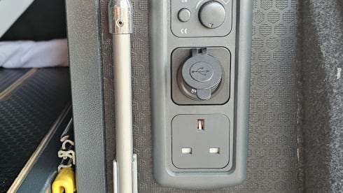 Peanut – 2 berth Volkswagen campervan from 2021