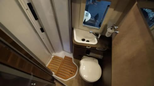 MONZA – Laika Ecovip 3009 ***New***