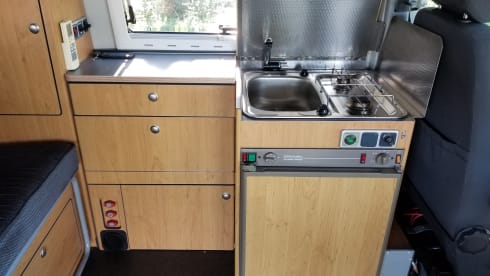 Sunny!  – Luxury VW T5 Camper