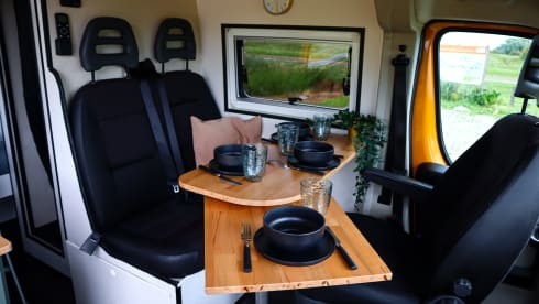 Happyvanlife – 4p family Campervan 