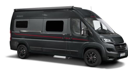 ROTS – Dethleffs Globetrail 640 | 3 person bus camper