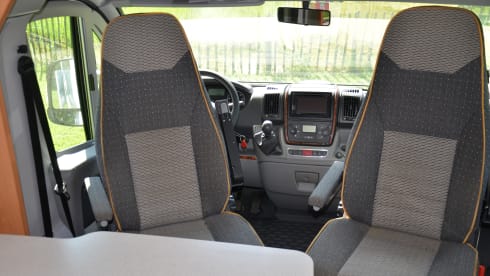 very nice large camper for rent note C driver's license