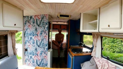 Billy Senior – Classic Hymermobil completely renovated and restyled.