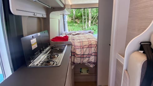 Van Burstner Campeo C600 with pop-up roof - Your tailor-made adventure!