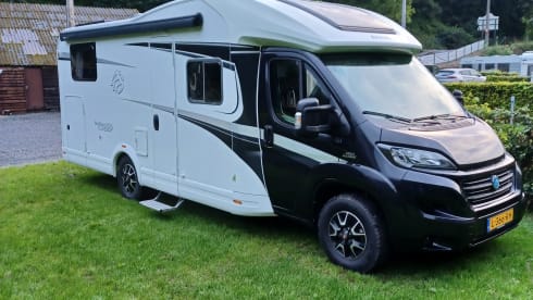 Knaus sky wave 700 MEG