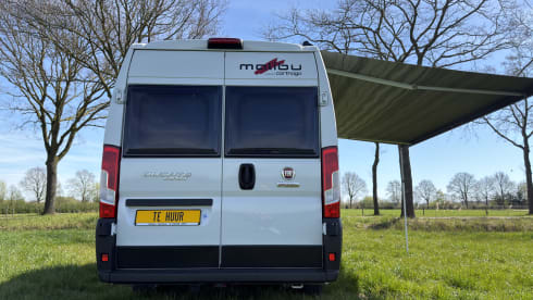 Making Memories 5 – 2023 Malibu charming GT640 Automaat luxe Buscamper skyview 