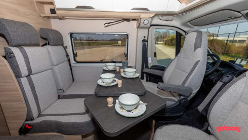 Knaus Boxstar Street 600 - 160 HP - with pop-up roof