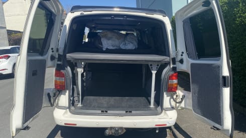VW T5 'PopTop'  – 4 berth Volkswagen T5 Campervan