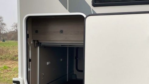 Chausson semi-integrated – 4p Chausson semi-integrated from 2020