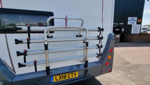 The Family One  – Spacious 6 berth automatic 2018 Roller Team motorhome