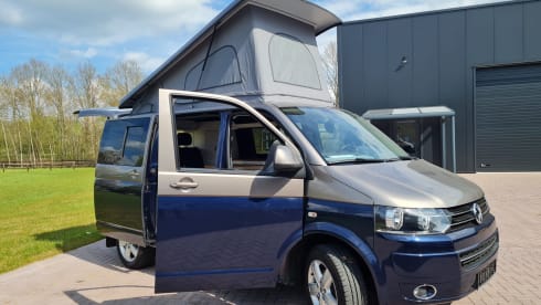 Volkswagen || 4x4 || Off grid || Bus camper