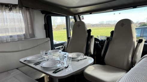 4p Bavaria/Pilote Integraal (I speak Dutch, je parle français)