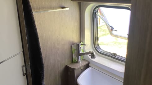 Challenger V114 2 person bus camper from 2019