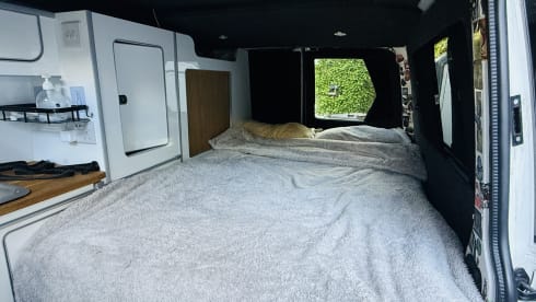 Obi-Van – 4 berth VW Star Wars Themed Lifted 4 x 4 Campervan
