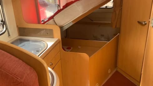 Alfie – 4 berth Renault semi-integrated from 2006