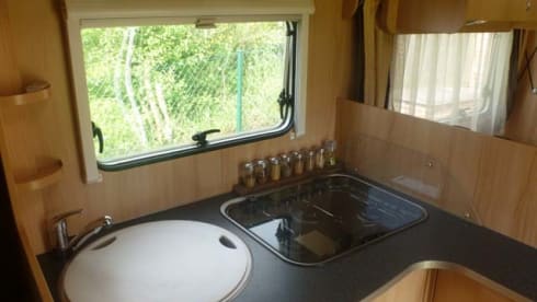 AUSSIE – FOR RENT Freedom of happiness with Mobilhome Sunlight T 64