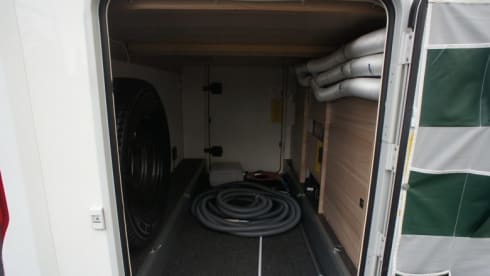 No Work Team – Adria Coral Plus mit E&P-Level-System. Max 2 Personen, nur Erwachsene.