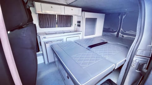 4-Bett-Anderer Campervan aus 2020