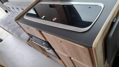 MH21 – 2 Berth Campervan/Motorhome - Fully equipped for your next Adventure