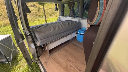 Danny de Vito – Mercedes-Benz Vito camper van 