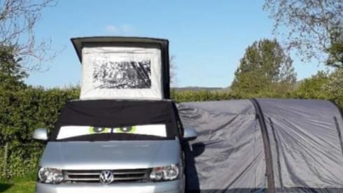 Hamish’s Hame – 2 berth Volkswagen campervan from 2010