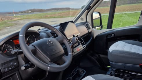 MobileFamilyT67 – Teilintegrierter Familiencamper