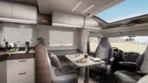 5 berth Adria Supreme SC 