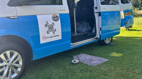 Victor – 4 berth Volkswagen campervan from 2017