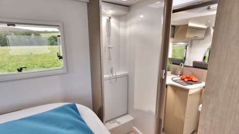 Trudy – Brand new 4-person Carado T449 with queen-size bed from 2025