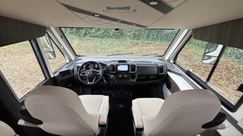 Luxury McLouis camper for 4 people 