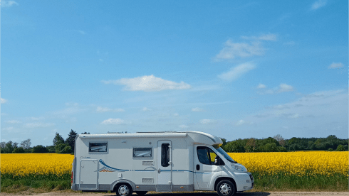 Experience our 5-person Adria Carol travel buddy from 2010