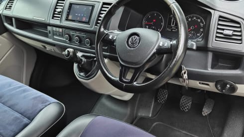 Phil’s Black Beast – VW Transporter LWB 4 berth Volkswagen campervan from 2016