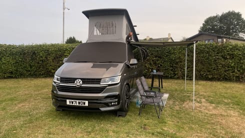 WOW Premium  – 4 berth Volkswagen campervan from 2021