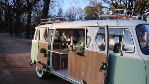 Lientje – Volkswagen T2 bus from 1990