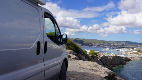 Vida – 20+ Campervan with Airco!