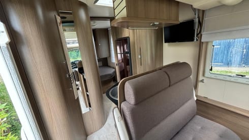 4p Challenger semi-integrated from 2013