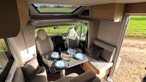 Adria 2024 – 4p Adria Mobil semi-integrated from 2024