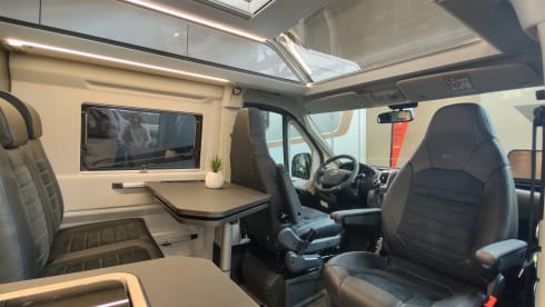 Adriaan – Adria Twin