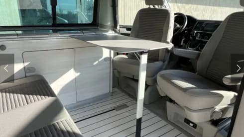 4p Volkswagen campervan 4 x 4