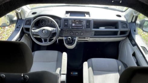 Hippe 4 persoons Volkswagen T6 (ombouw in 2022)