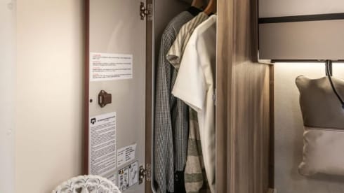 Compleet uitgeruste luxe camper A/T Ford Roller Team met Starlink 📡