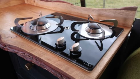 Sully – 2/3 Berth Boutique Off Grid Adventure Van near the Peak District.